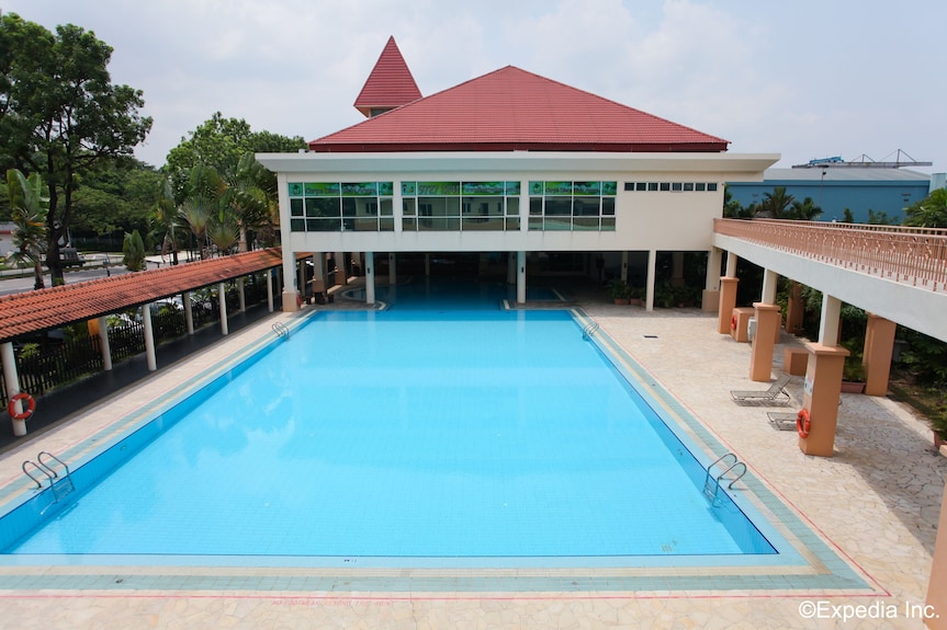 The Arena Country Club outdoor swimming pool in Singapore