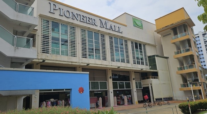Pioneer Mall exterior at 638 Jurong West Street 61, Singapore